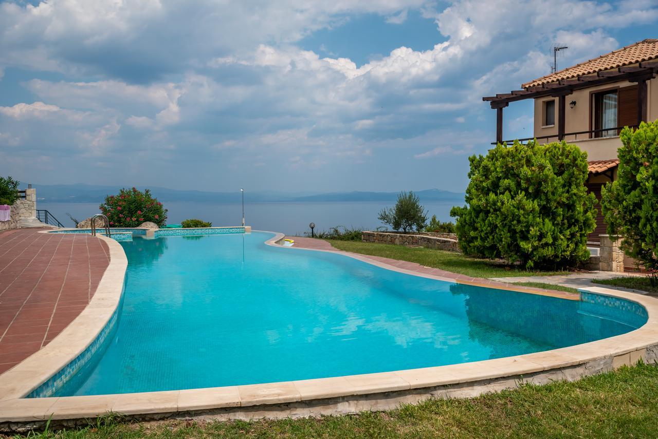 Blue Thea Luxury Villa In Afitos Exterior foto